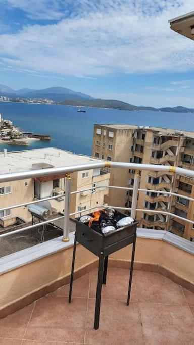 Glen'S Rooftop Sarandë Exteriör bild